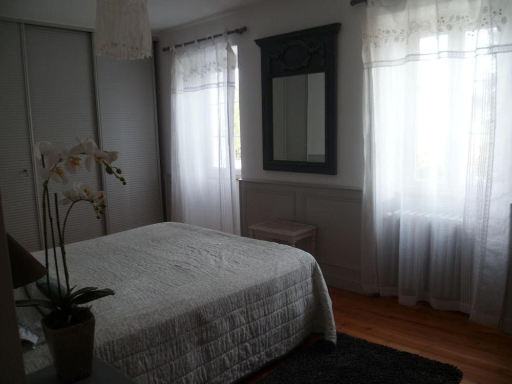 La Tonnelle Fleurie Chambres D'Hotes Sainte-Soulle エクステリア 写真